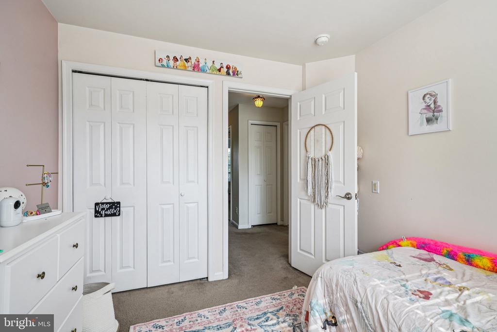 1 Winterberry Pl