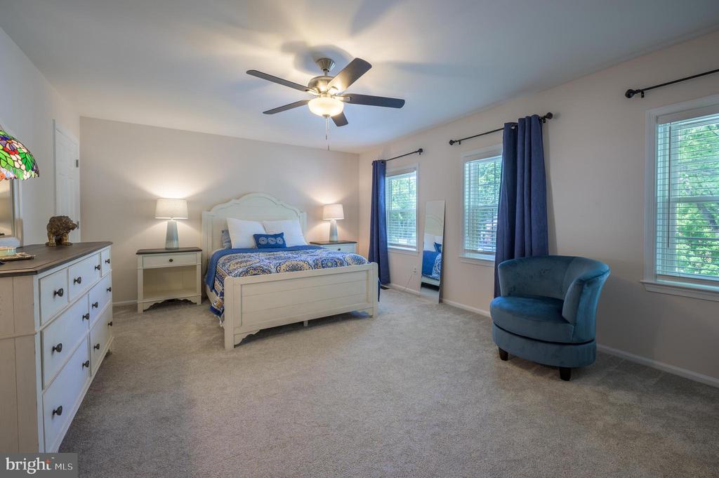 42 FOXWOOD DRIVE