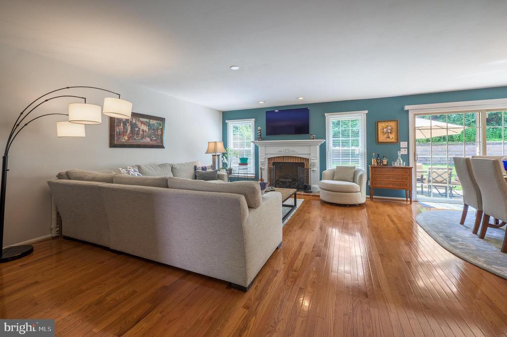 42 FOXWOOD DRIVE