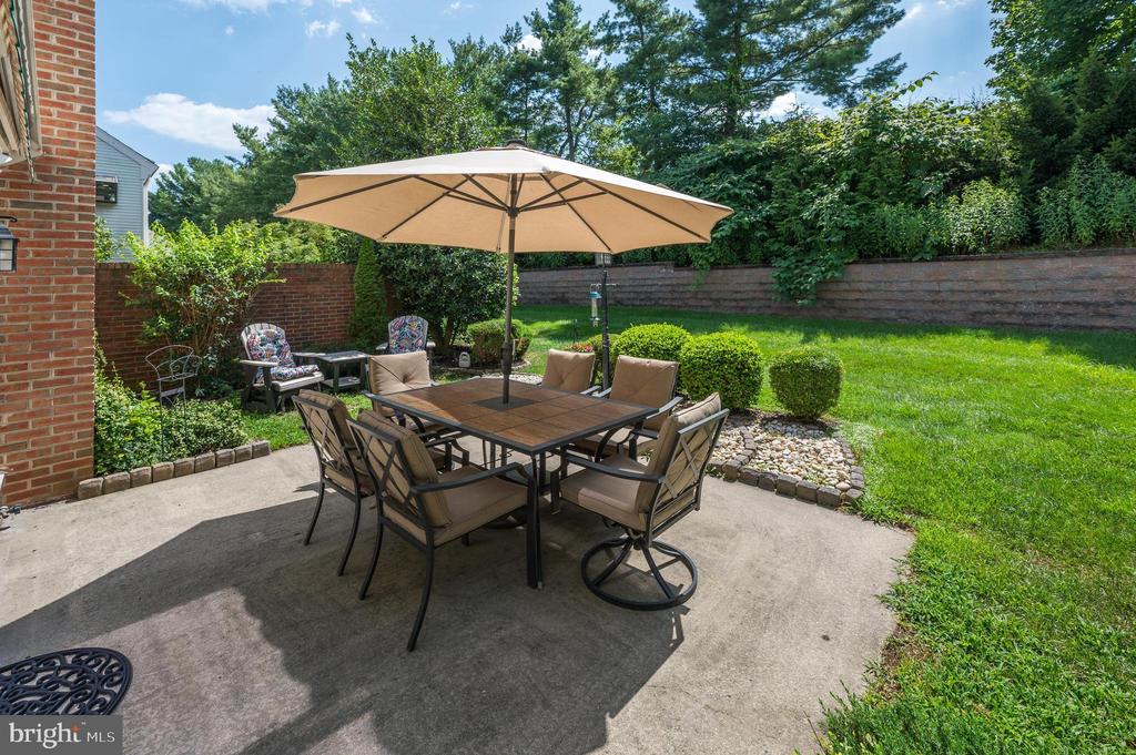 42 FOXWOOD DRIVE
