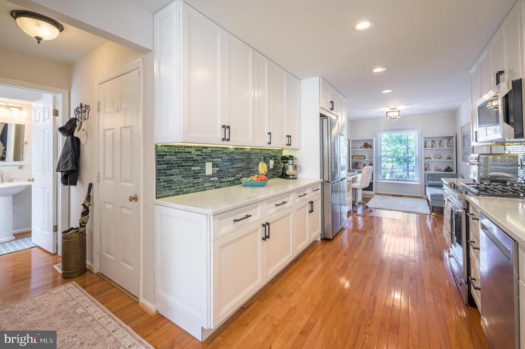 42 FOXWOOD DRIVE