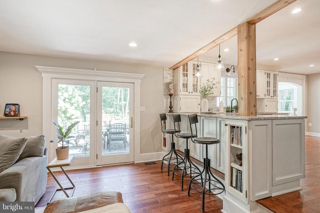 7 TALLOWOOD DRIVE