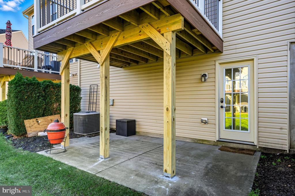 221 NATHAN DRIVE