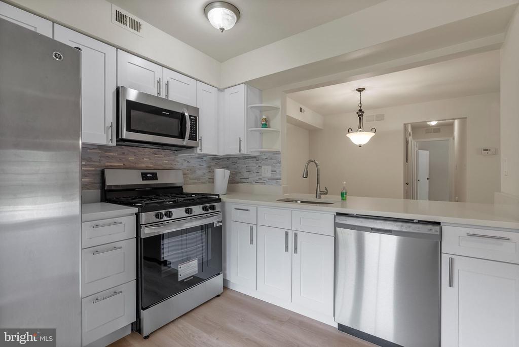 1201-A RALSTON DR