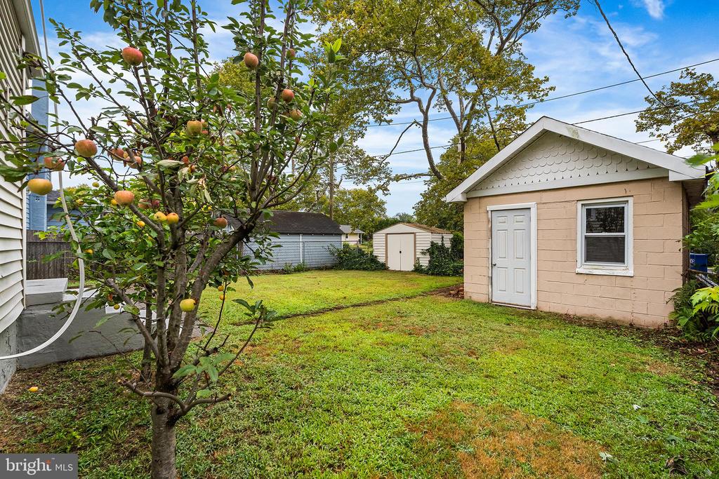105 LECONEY CIRCLE