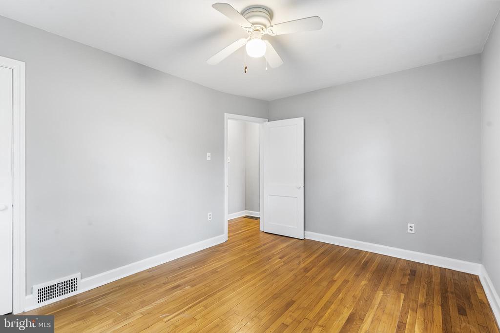 105 LECONEY CIRCLE