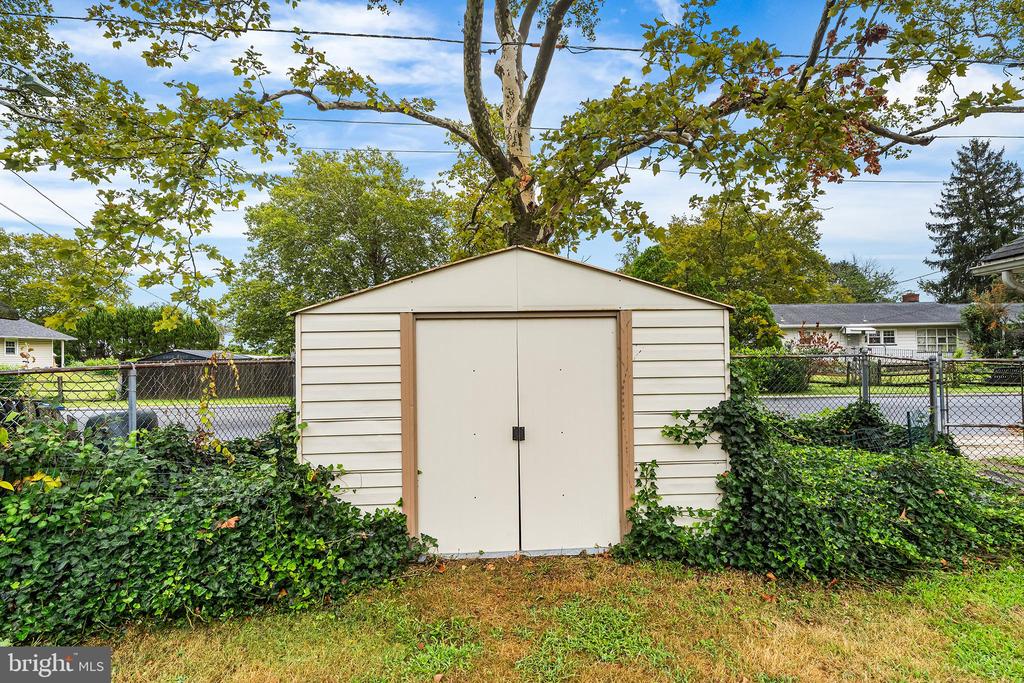 105 LECONEY CIRCLE