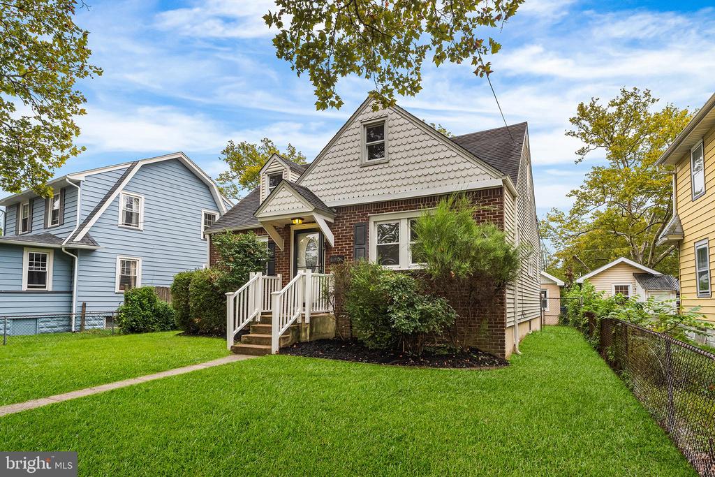 105 LECONEY CIRCLE