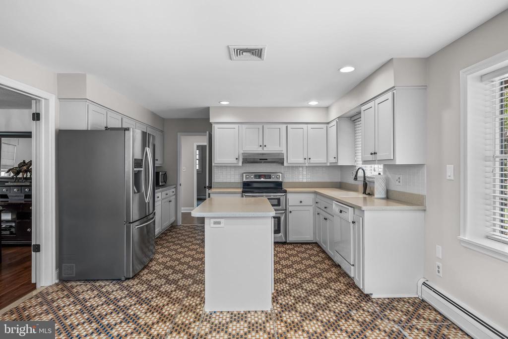1429 HAINESPORT MOUNT LAUREL ROAD