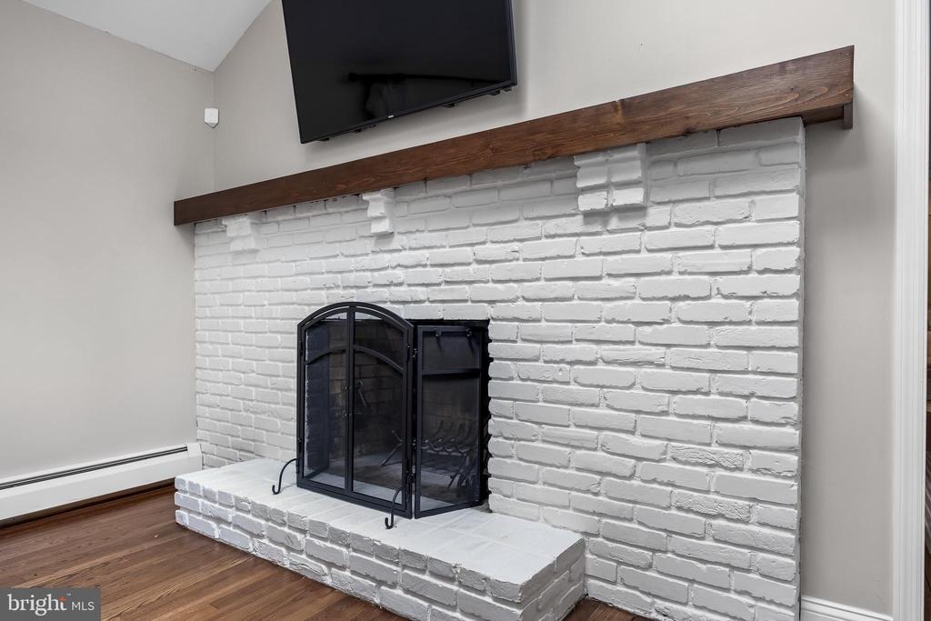 1429 HAINESPORT MOUNT LAUREL ROAD