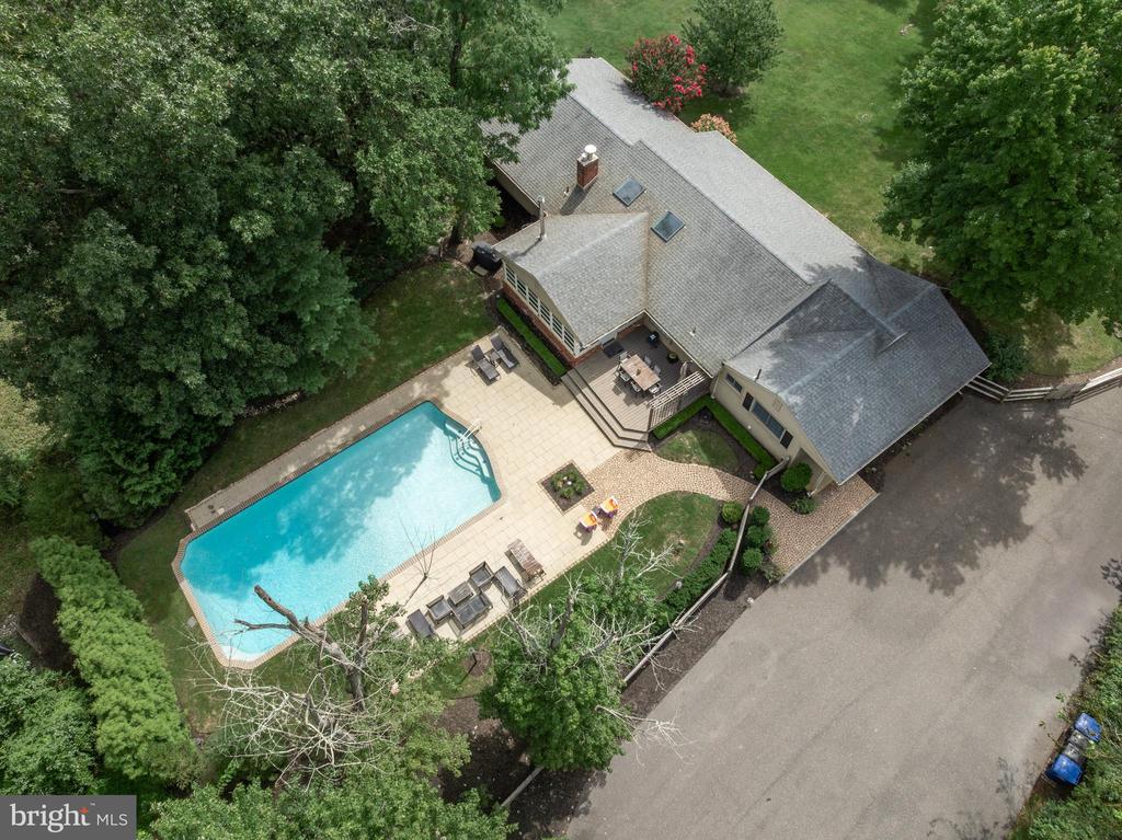 1429 HAINESPORT MOUNT LAUREL ROAD