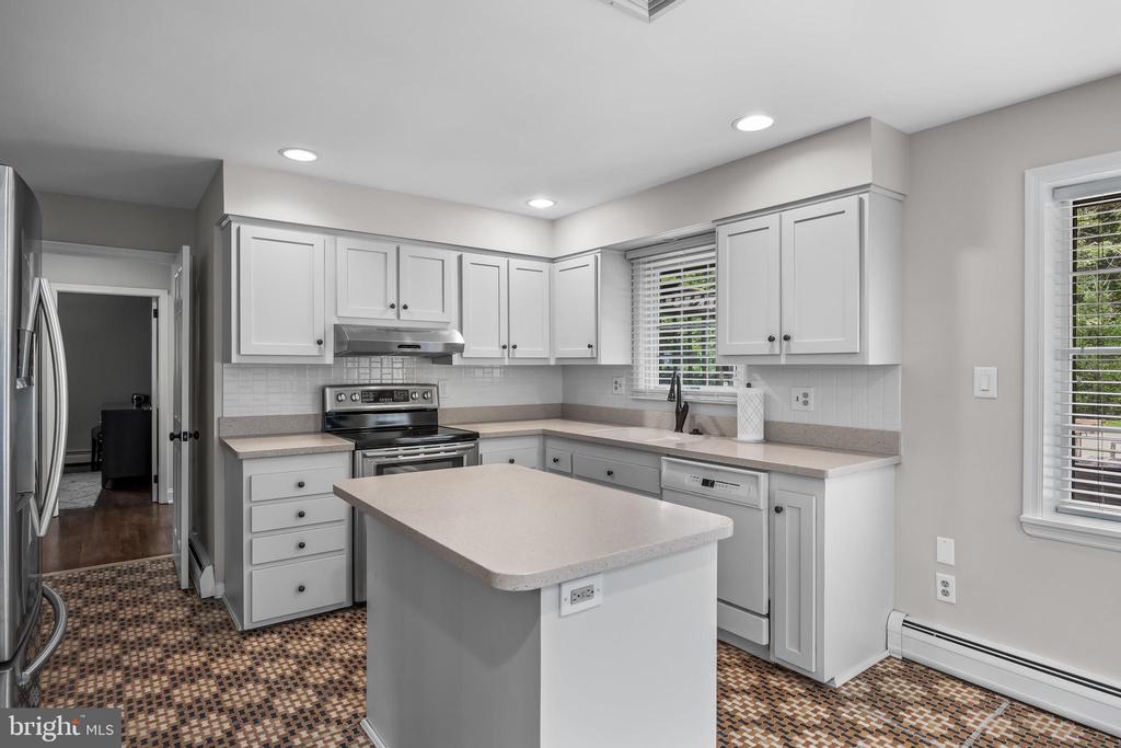 1429 HAINESPORT MOUNT LAUREL ROAD