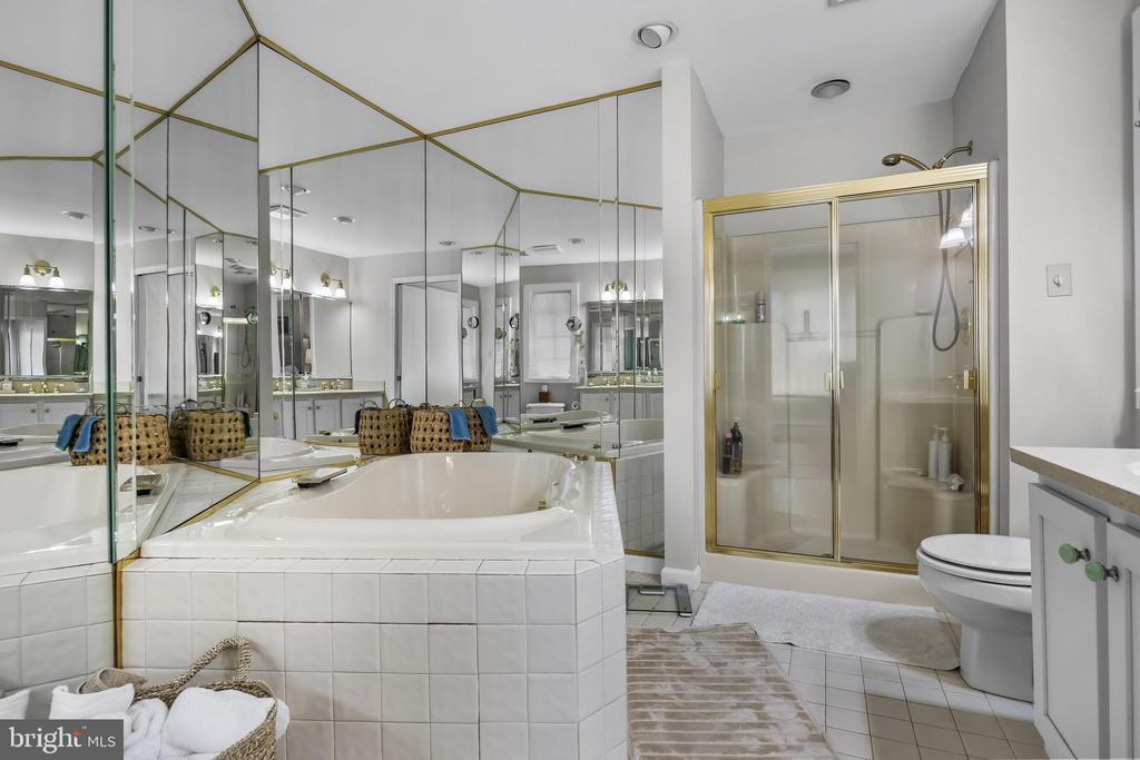 1429 HAINESPORT MOUNT LAUREL ROAD