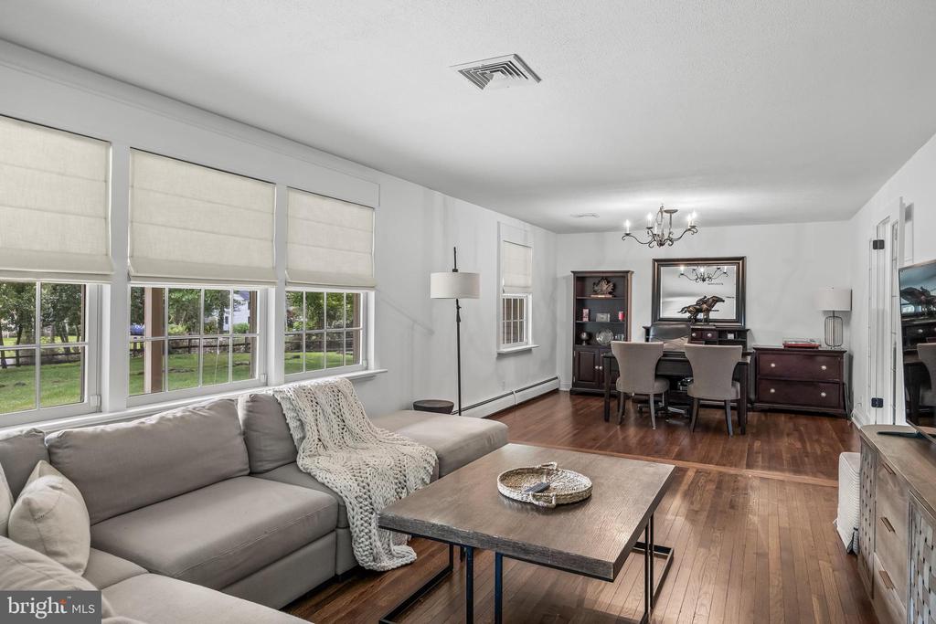 1429 HAINESPORT MOUNT LAUREL ROAD