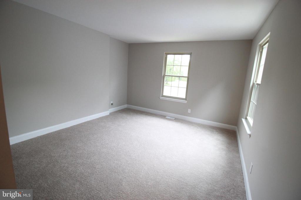 2 BLACKHAWK COURT