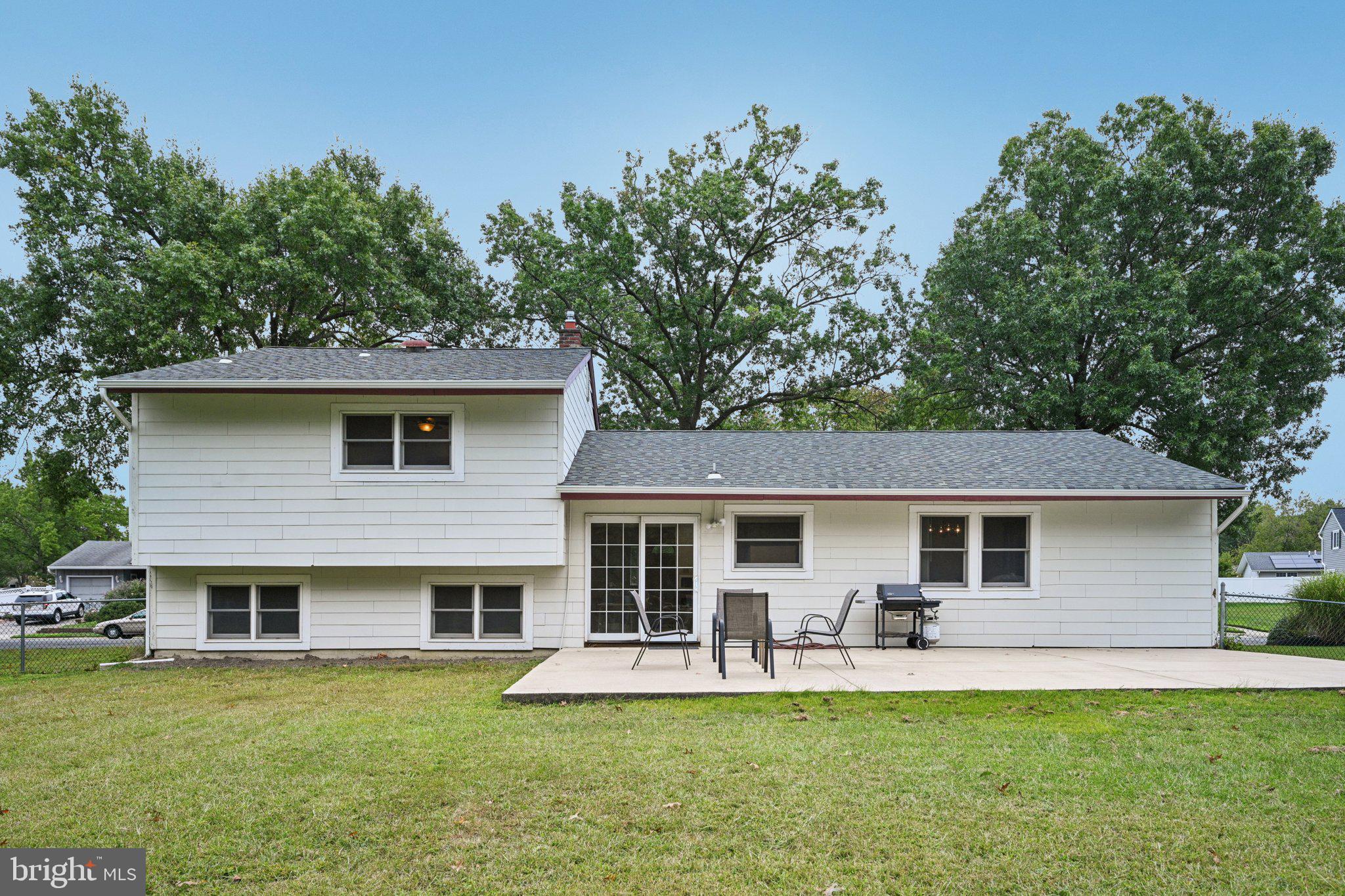 85 CARLTON AVENUE