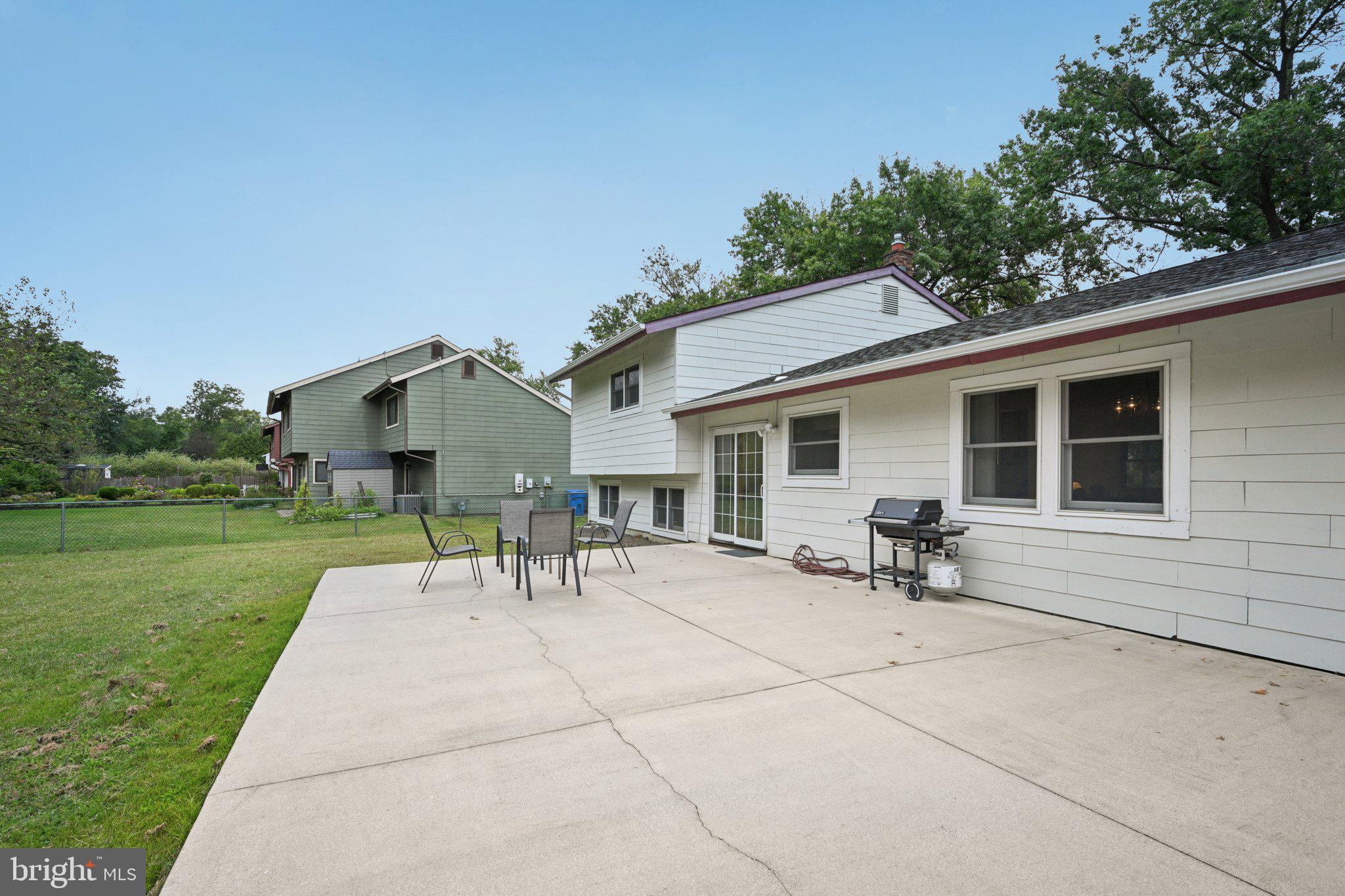 85 CARLTON AVENUE