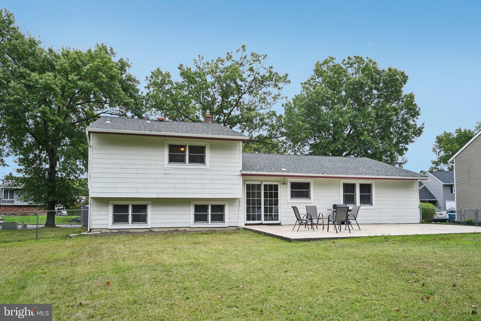 85 CARLTON AVENUE