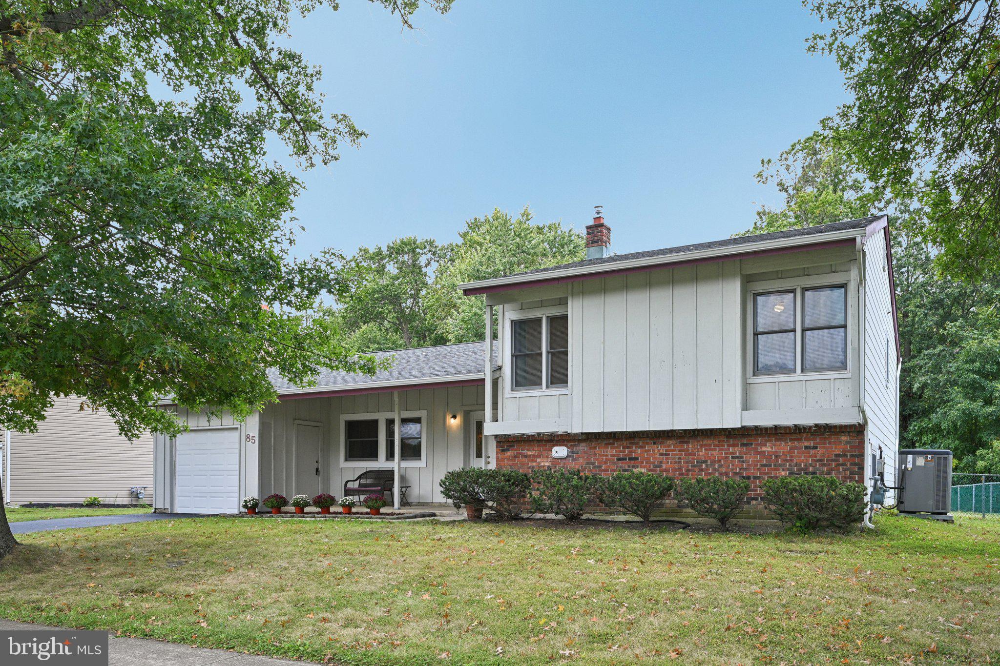 85 CARLTON AVENUE
