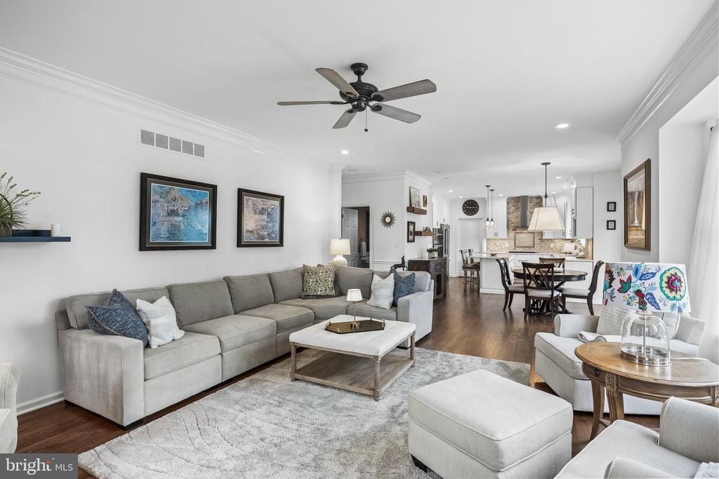 14 AMARYLLIS LANE