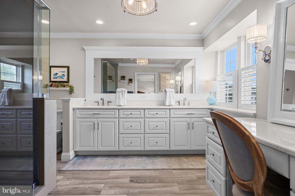 14 AMARYLLIS LANE