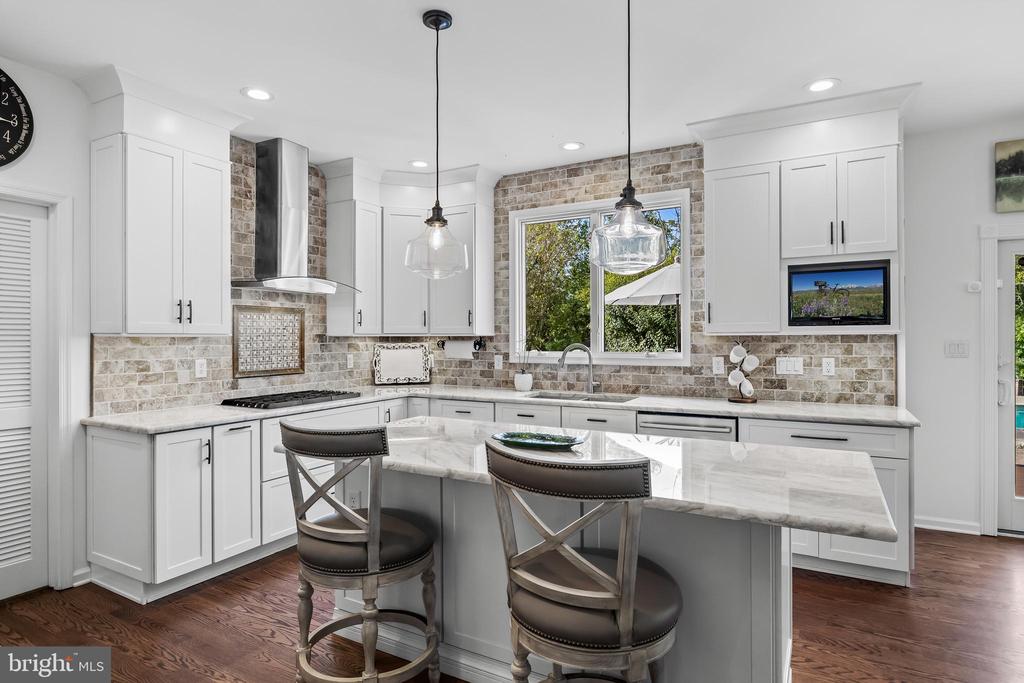 14 AMARYLLIS LANE
