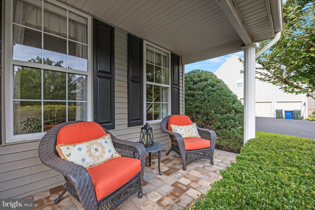 14 AMARYLLIS LANE