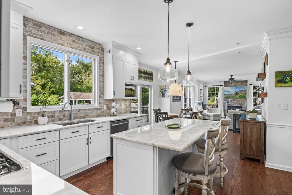 14 AMARYLLIS LANE