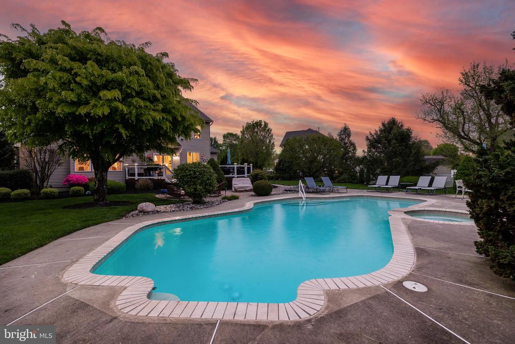 14 AMARYLLIS LANE