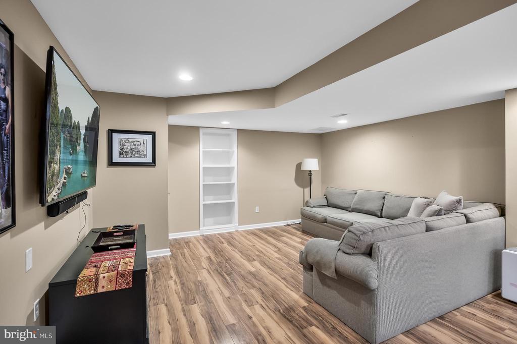 14 AMARYLLIS LANE