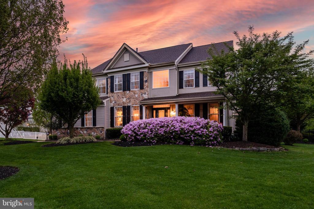 14 AMARYLLIS LANE