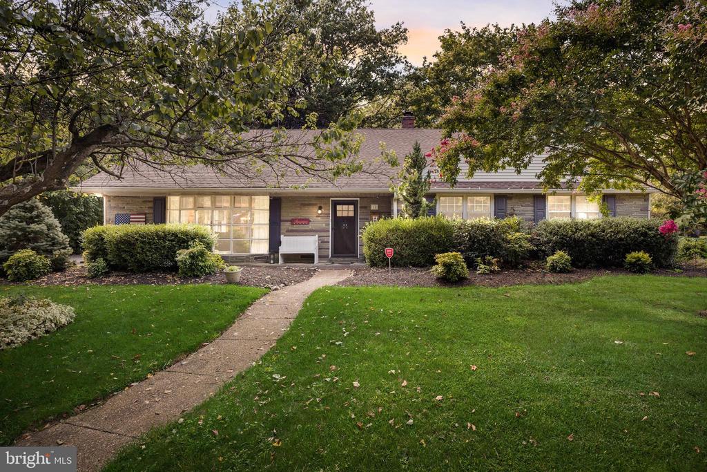 12 GREENVALE ROAD