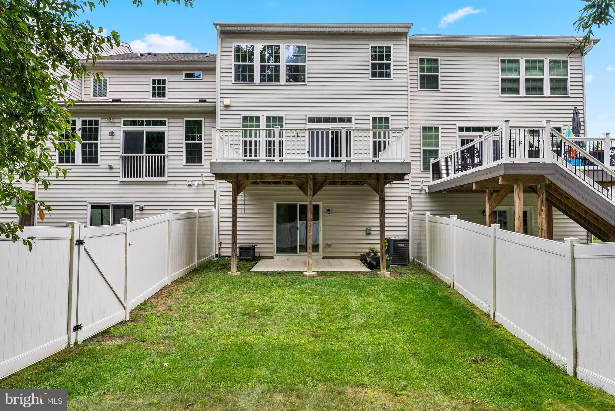 71 ISABELLE COURT