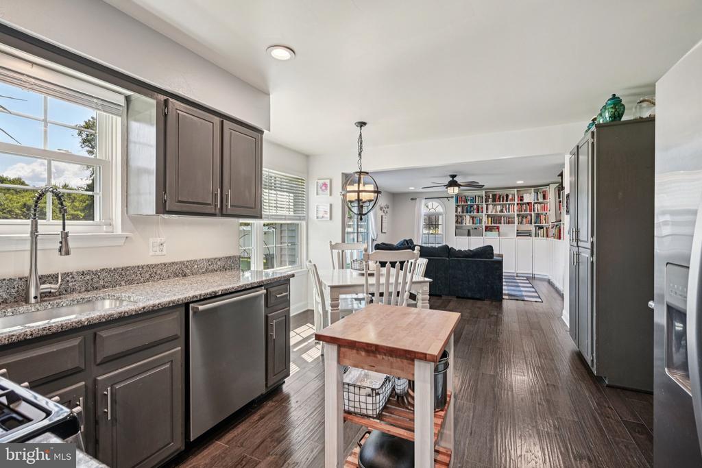 39 WILLOW RIDGE ROAD