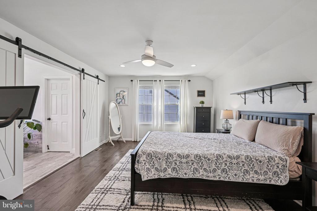 39 WILLOW RIDGE ROAD