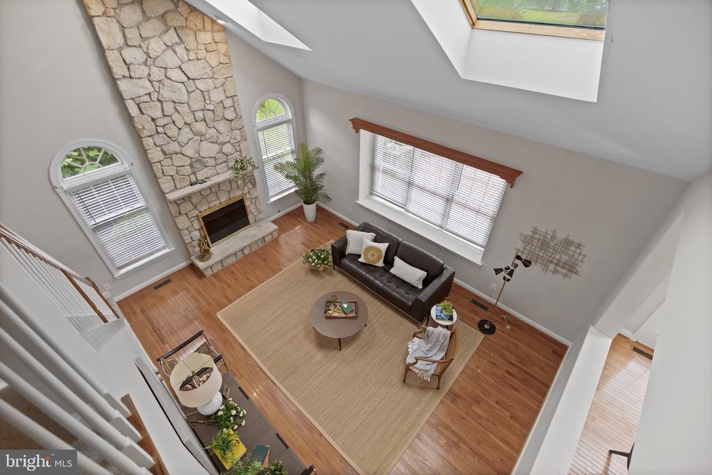 127 OAKMONT DRIVE