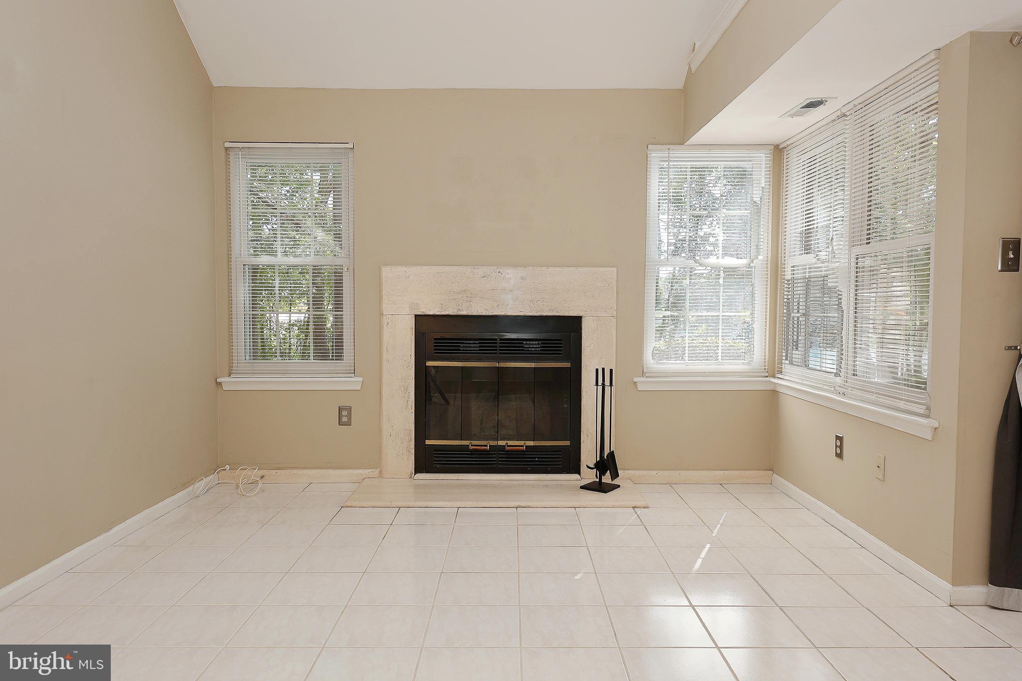 53 WOODLAKE DRIVE