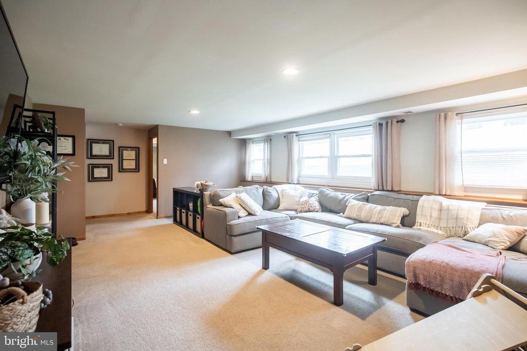 104 BRENTWOOD DRIVE