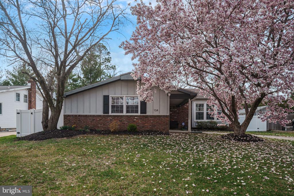 104 BRENTWOOD DRIVE