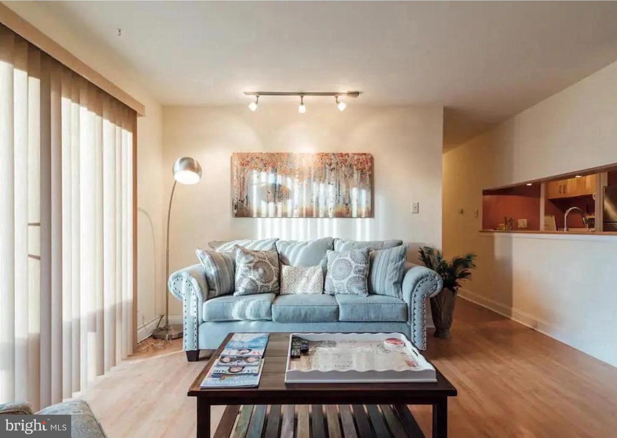 905 WOODHOLLOW DRIVE