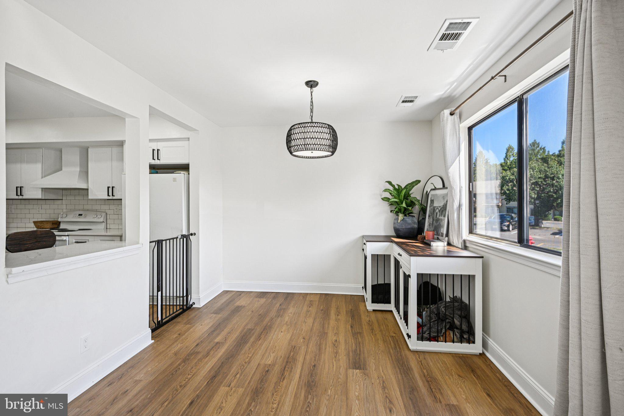 115 E KINGS HIGHWAY #319