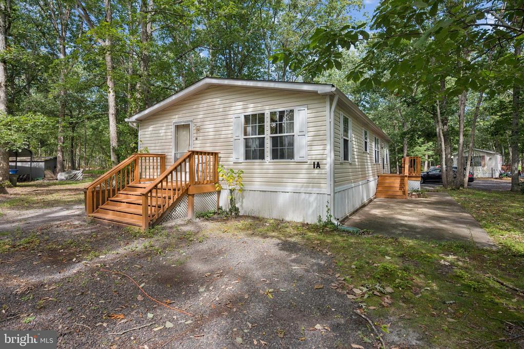 1A OAKVIEW DRIVE