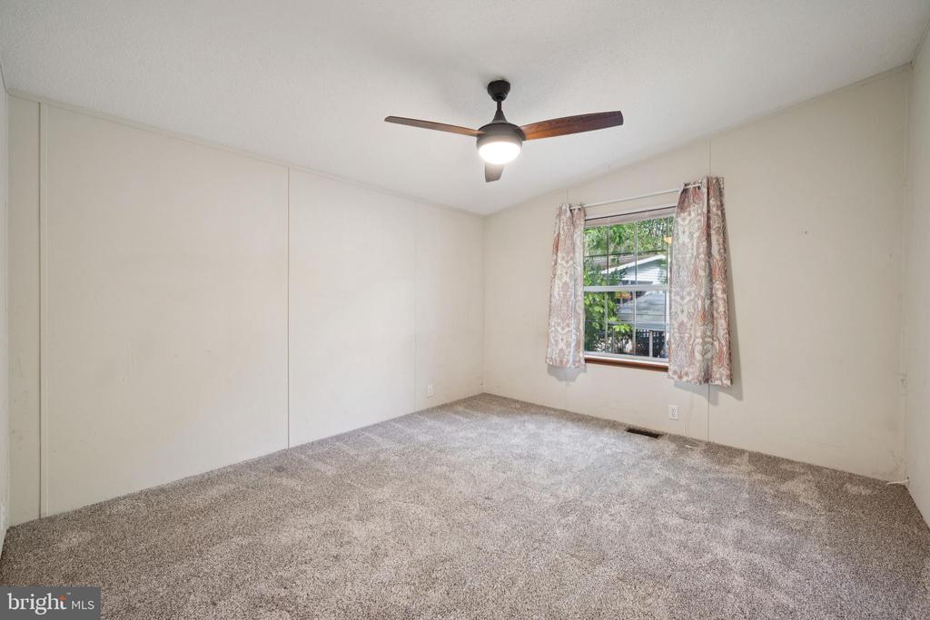 1A OAKVIEW DRIVE