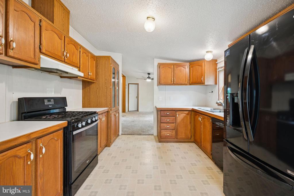 1A OAKVIEW DRIVE