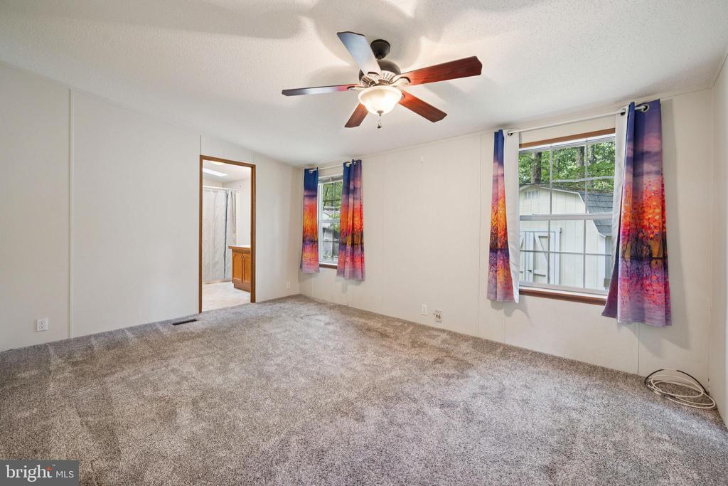 1A OAKVIEW DRIVE