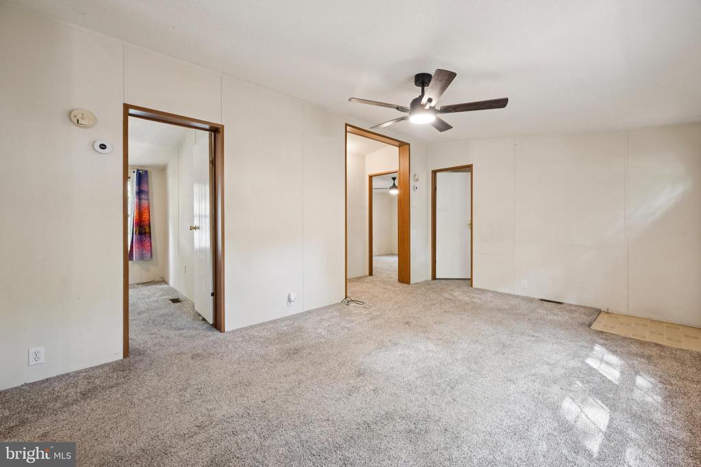 1A OAKVIEW DRIVE