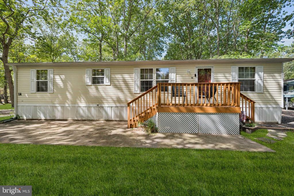 1A OAKVIEW DRIVE