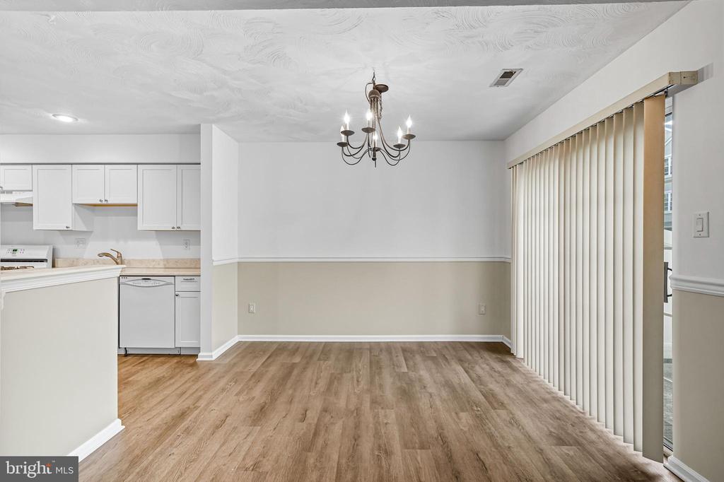 1105 YARMOUTH LANE