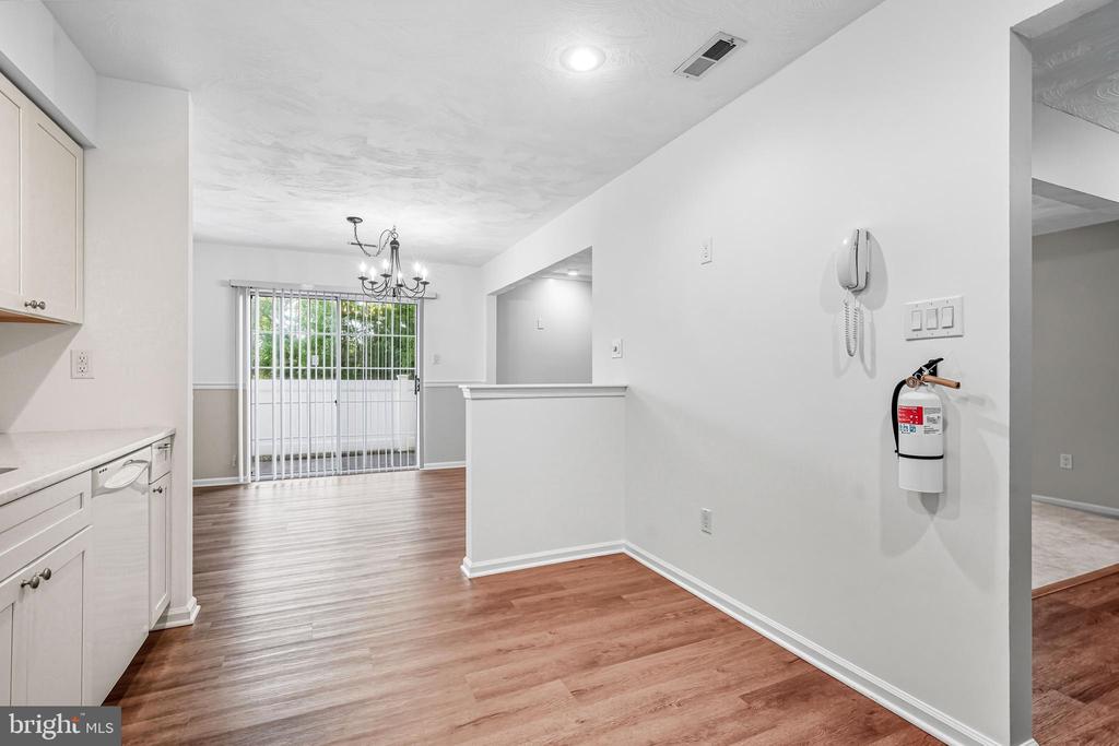 1105 YARMOUTH LANE
