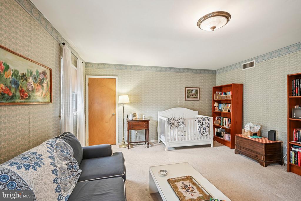 1001 CHERRY LANE